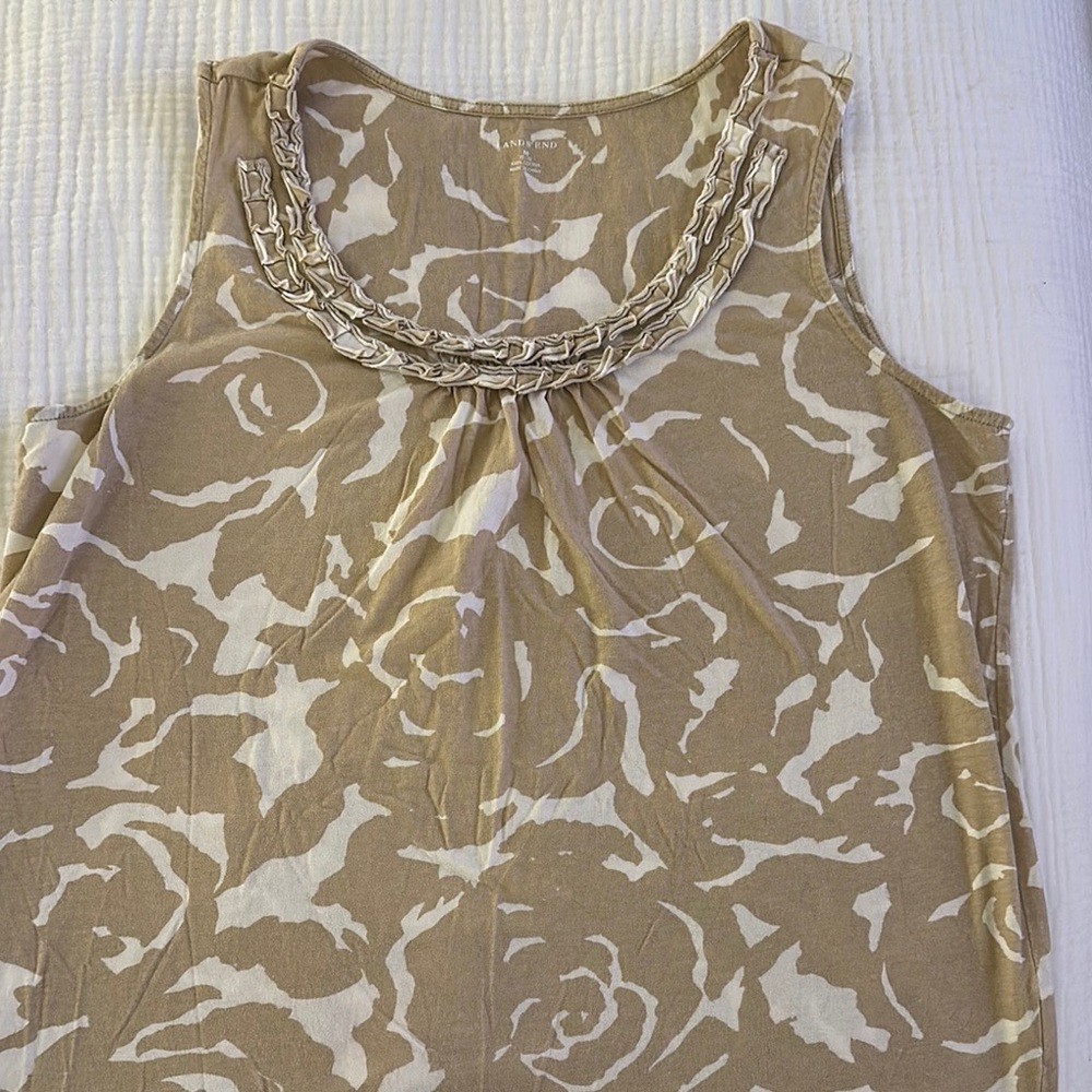 Lands end Size M Tan and Cream Sleeveless Top